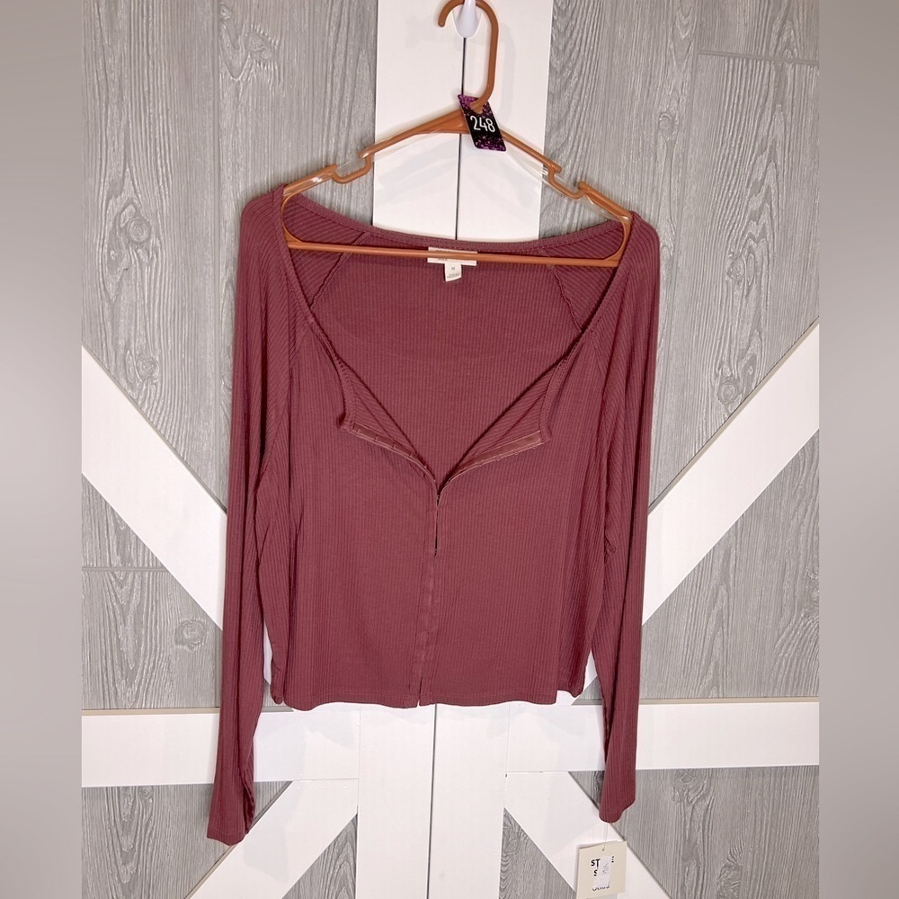 B2.10 NWT Jenni Intimates Hook & Loop Long Sleeve Crop Top 1X